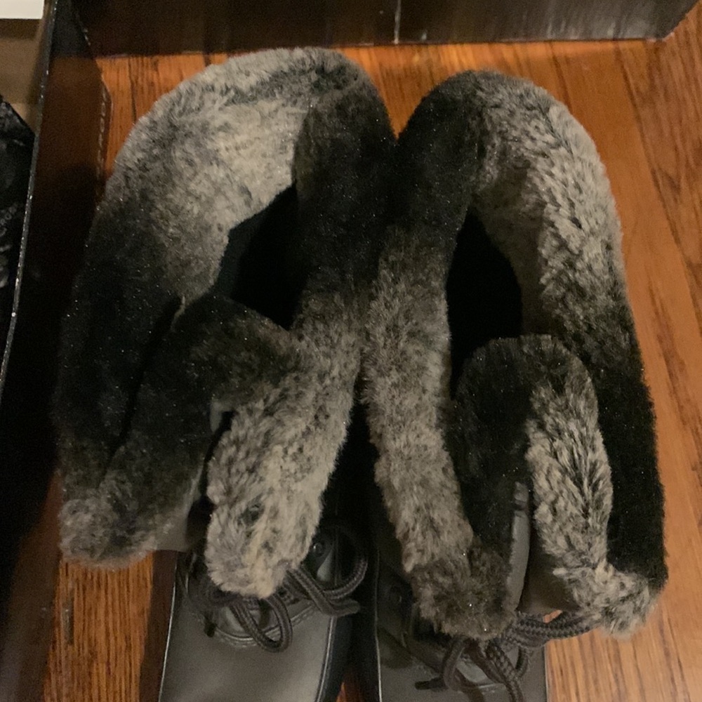 Weatherproof boots - Picture 6 of 8